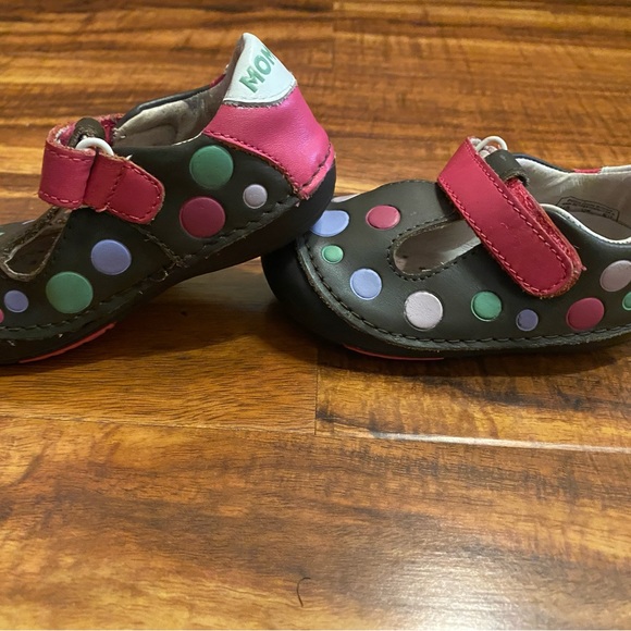 MOMObaby. Size 4.5 - Picture 4 of 6